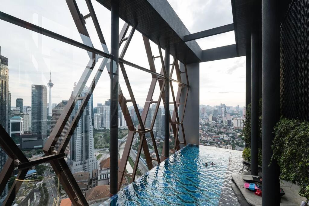 Scarletz Klcc Studio Suites 4 Pax Luxury Modern Style Wifi 100Mbps Kuala Lumpur Exteriér fotografie